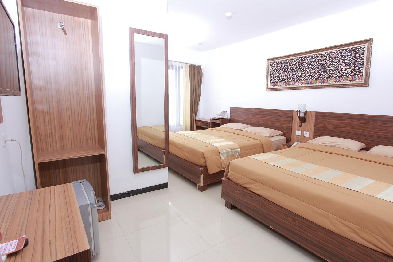 Hotel Kristina Malioboro Yogyakarta Exterior foto