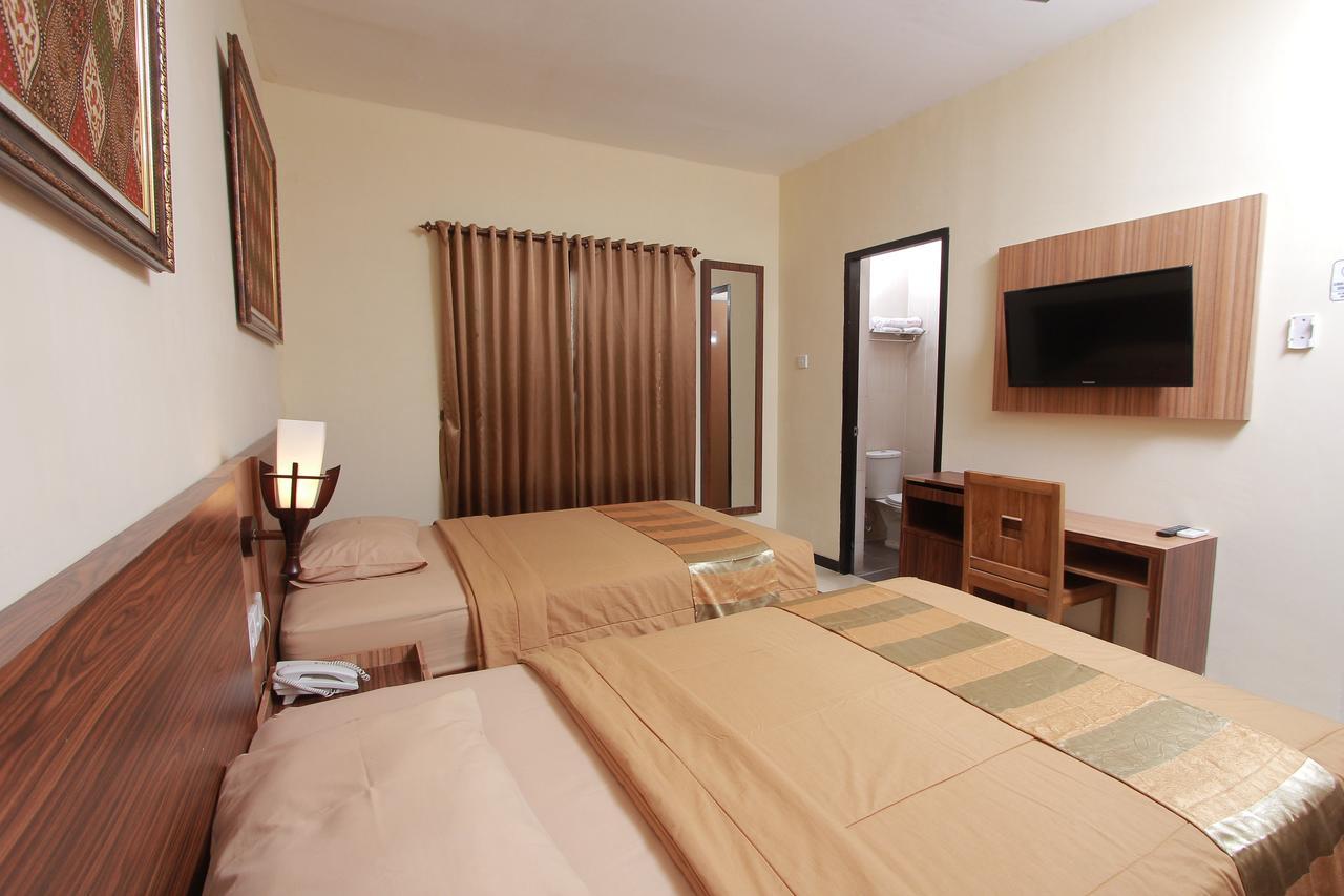 Hotel Kristina Malioboro Yogyakarta Exterior foto